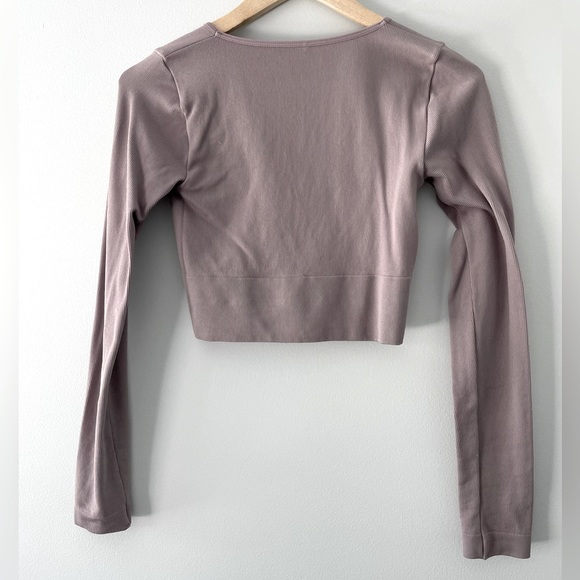 Dynamite long sleeve crop top - Picture 2 of 3